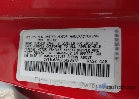 2003 Pontiac Vibe from USA, damaged, VIN 5Y2SL62823Z423572